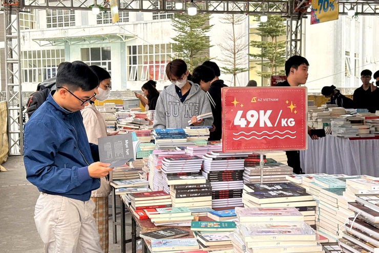 Hội chợ sách phường Thanh Xuân năm 2025- Ảnh 3.