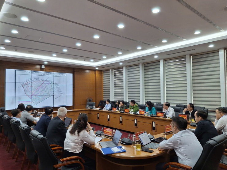 Phiên họp thứ 2 của Ủy ban bầu cử phường Việt Hưng- Ảnh 1.