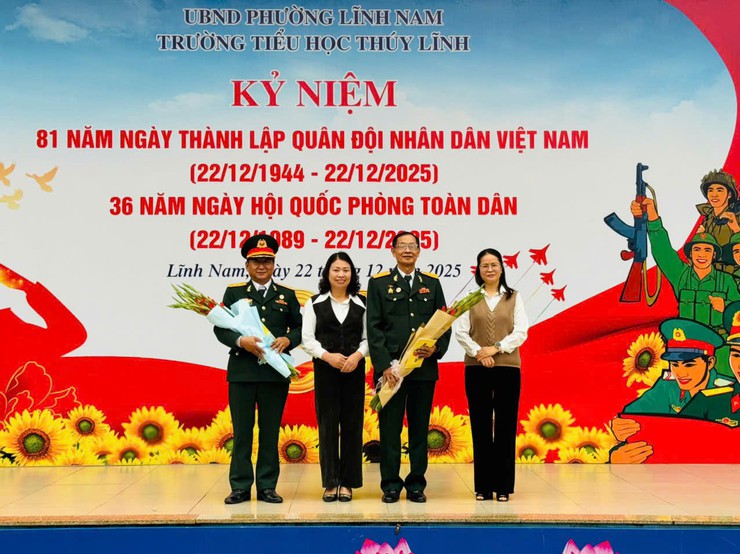 Trường Tiểu học Thúy Lĩnh tổ chức Kỷ niệm 81 năm Ngày thành lập Quân đội nhân dân Việt Nam (22/12/1944 - 22/12/2025) - 36 năm Ngày hội Quốc phòng toàn dân (22/12/1989 - 22/12/2025)
- Ảnh 3.