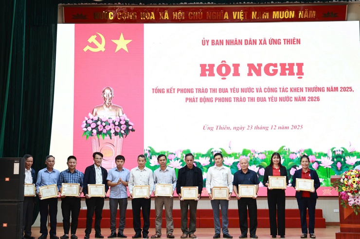 UBND xã Ứng Thiên tổng kết phong trào thi đua yêu nước và công tác khen thưởng năm 2025, phát động phong trào thi đua năm 2026- Ảnh 7.