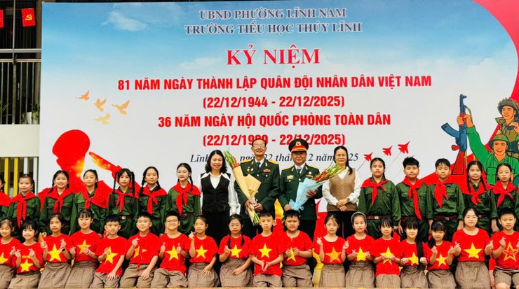 Trường Tiểu học Thúy Lĩnh tổ chức Kỷ niệm 81 năm Ngày thành lập Quân đội nhân dân Việt Nam (22/12/1944 - 22/12/2025) - 36 năm Ngày hội Quốc phòng toàn dân (22/12/1989 - 22/12/2025)
- Ảnh 5.