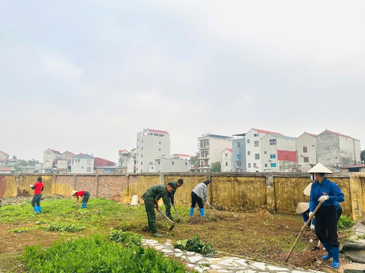 TUỔI TRẺ XÃ ĐA PHÚC PHỐI HỢP VỚI TRUNG ĐOÀN 141 TỔ CHỨC CÁC HOẠT ĐỘNG NHÂN KỶ NIỆM 81 NĂM NGÀY THÀNH LẬP QĐND VIỆT NAM- Ảnh 1.