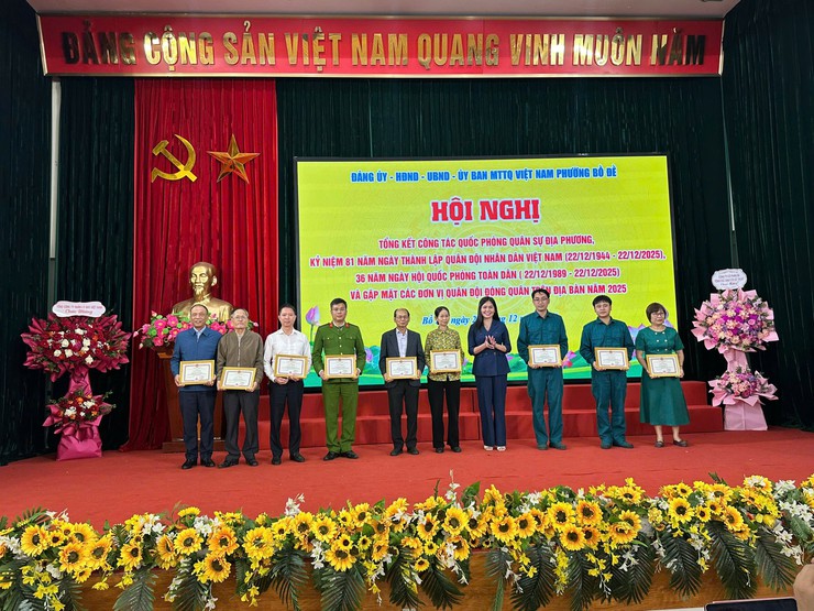 Phường Bồ Đề tổng kết công tác quốc phòng, quân sự địa phương năm 2025- Ảnh 6.