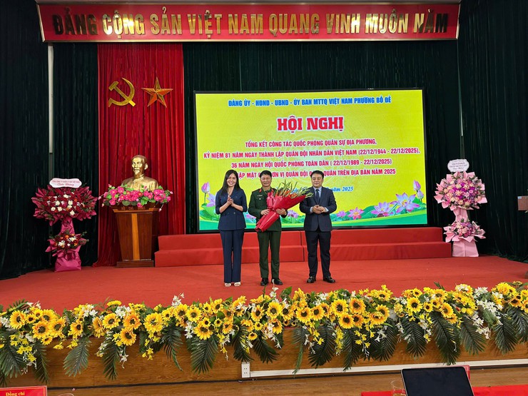 Phường Bồ Đề tổng kết công tác quốc phòng, quân sự địa phương năm 2025- Ảnh 4.