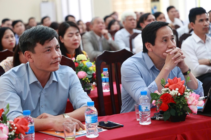 UBND xã Ứng Thiên tổng kết phong trào thi đua yêu nước và công tác khen thưởng năm 2025, phát động phong trào thi đua năm 2026- Ảnh 12.