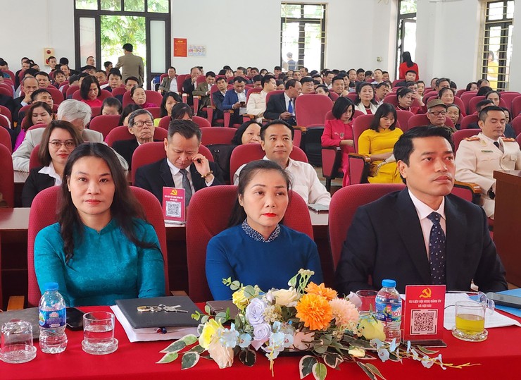 XÃ NỘI BÀI TỔNG KẾT CÔNG TÁC NĂM 2025, PHÁT ĐỘNG PHONG TRÀO THI ĐUA NĂM 2026 VỚI KHÍ THẾ MỚI- Ảnh 5.