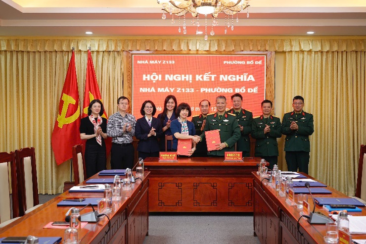 Nâng cao chất lượng hoạt động phối hợp giữa Nhà máy Z133 - Tổng cục hầu cần kỹ thuật và phường Bồ Đề- Ảnh 2.