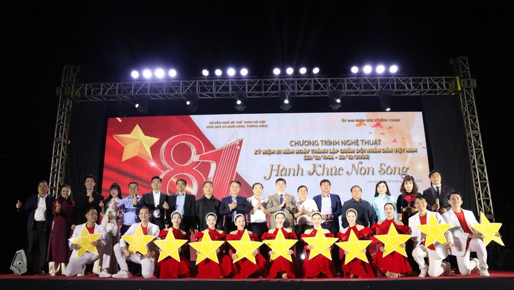 XÃ VĨNH THANH PHỐI HƠP TỔ CHỨC CHƯƠNG TRÌNH NGHỆ THUẬT “HÀNH KHÚC NON SÔNG” KỶ NIỆM 81 NĂM NGÀY THÀNH LẬP QĐND VIỆT NAM- Ảnh 7.
