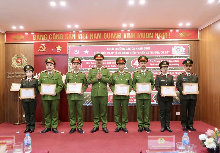 Công an phường Dương Nội tổng kết công tác năm 2025, triển khai nhiệm vụ năm 2026- Ảnh 5.