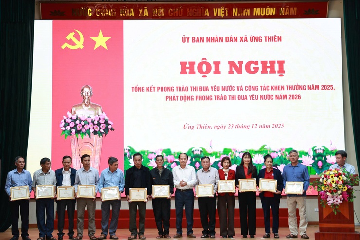UBND xã Ứng Thiên tổng kết phong trào thi đua yêu nước và công tác khen thưởng năm 2025, phát động phong trào thi đua năm 2026- Ảnh 2.
