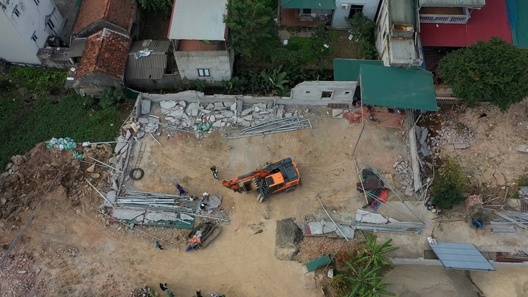 Xã Thanh Oai tổ chức cưỡng chế, phá dỡ các công trình xây dựng trái phép trên đất công, đất nông nghiệp- Ảnh 7.