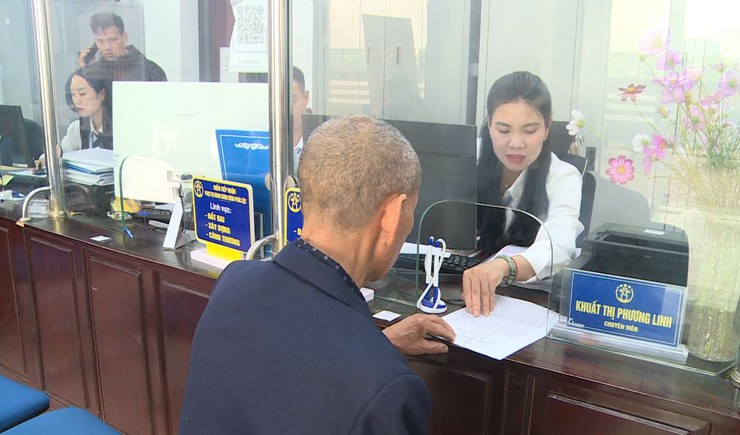 Người "kết nối" dịch vụ công với Nhân dân ở Phúc Lộc- Ảnh 5.