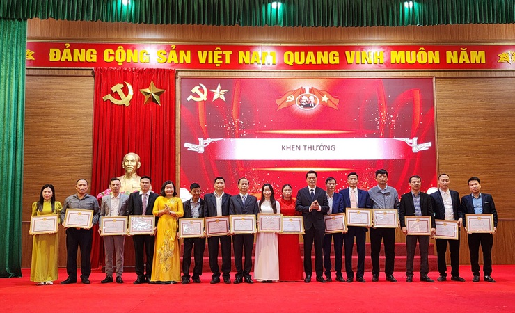 XÃ NỘI BÀI TỔNG KẾT CÔNG TÁC NĂM 2025, PHÁT ĐỘNG PHONG TRÀO THI ĐUA NĂM 2026 VỚI KHÍ THẾ MỚI- Ảnh 11.