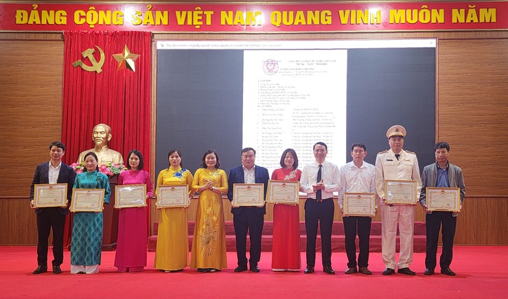 XÃ NỘI BÀI TỔNG KẾT CÔNG TÁC NĂM 2025, PHÁT ĐỘNG PHONG TRÀO THI ĐUA NĂM 2026 VỚI KHÍ THẾ MỚI- Ảnh 19.
