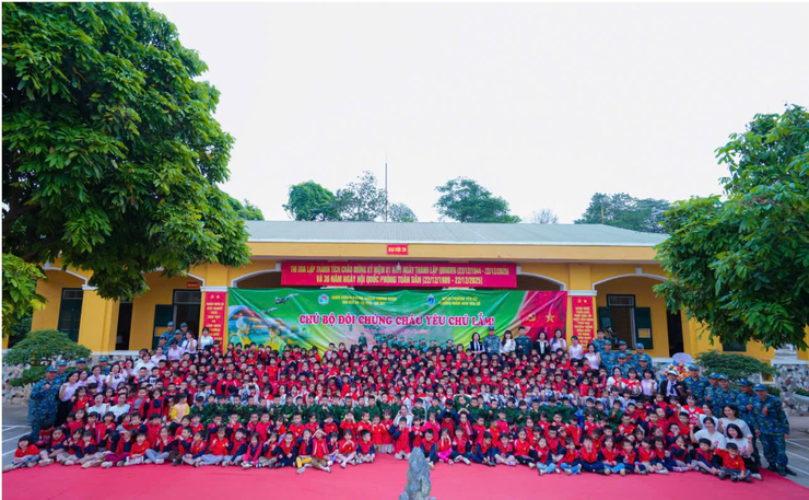 Trường mầm non Yên Sở tổ chức chuối sự kiện chào mừng 81 năm ngày thành lập Quân đội nhân dân Việt Nam (22/12/1944 - 22/12/2025)- Ảnh 2.