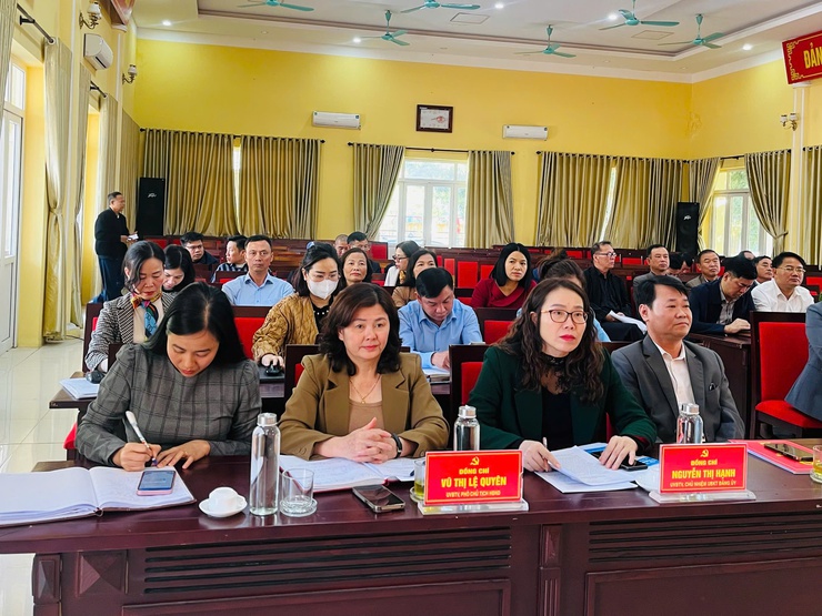 ĐẢNG ỦY XÃ HÒA LẠC TRIỂN KHAI CÔNG TÁC BẦU CỬ, BẢO ĐẢM DÂN CHỦ, ĐÚNG LUẬT, AN TOÀN- Ảnh 1.