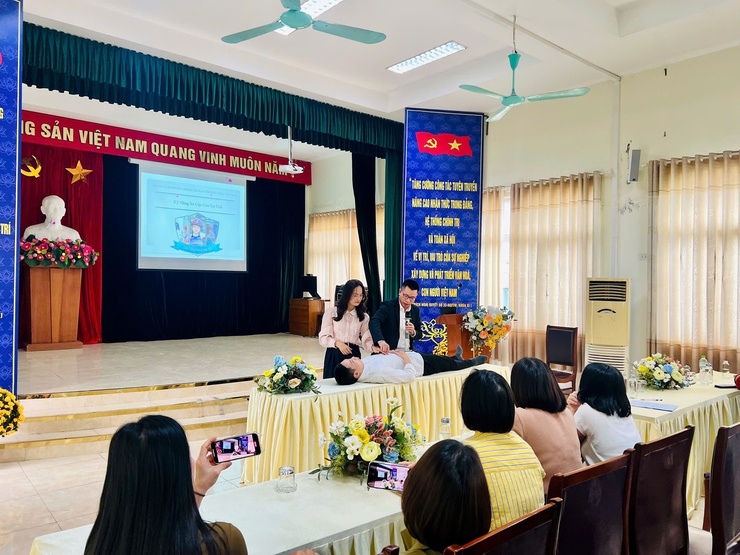 Triển khai chương trình “Giảng dạy kỹ năng an toàn, phòng chống tai nạn thương tích trẻ em” năm học 2025-2026- Ảnh 1.