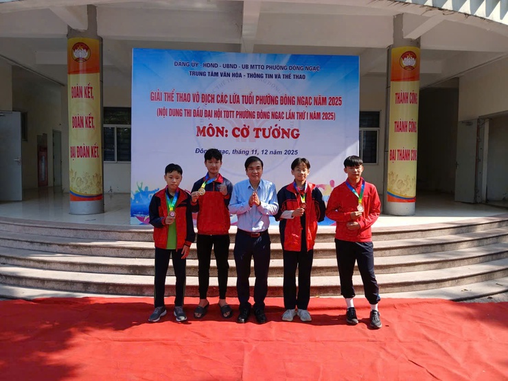 GIẢI CỜ TƯỞNG ĐẠI HỘI TDTT PHƯỜNG ĐÔNG NGẠC LẦN THỨ I, NĂM 2025 ĐÃ DIỄN RA ĐẦY TRÍ TUỆ VÀ THÀNH CÔNG TỐT ĐẸP!- Ảnh 8.