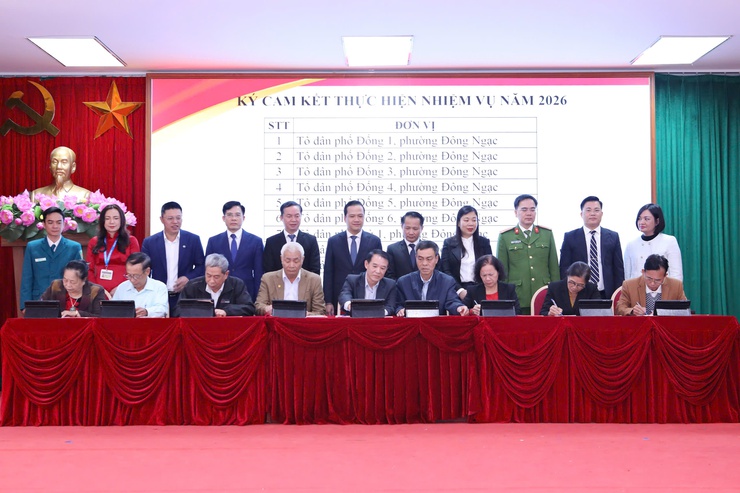 ĐẢNG BỘ, CHÍNH QUYỀN PHƯỜNG ĐÔNG NGẠC: NHIỀU KẾT QUẢ NỔI BẬT TRONG CÔNG TÁC XÂY DỰNG ĐẢNG, CHÍNH QUYỀN NĂM 2025- Ảnh 7.