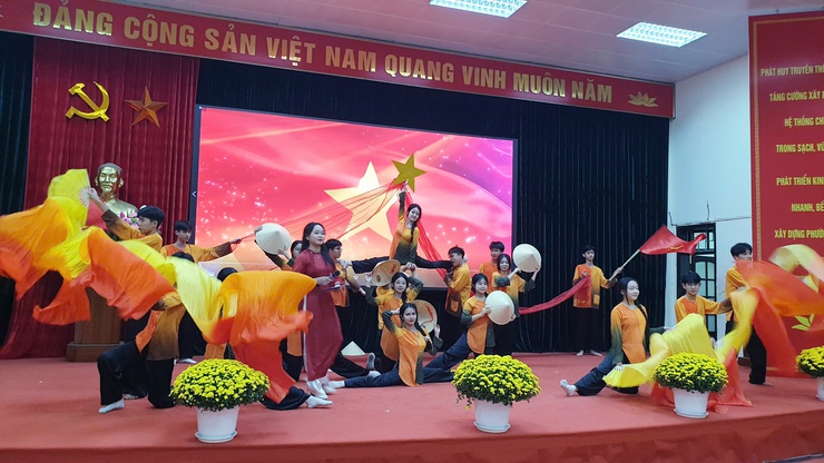 Đảng ủy phường Phú Lương tổng kết công tác năm 2025, triển khai nhiệm vụ năm 2026- Ảnh 1.