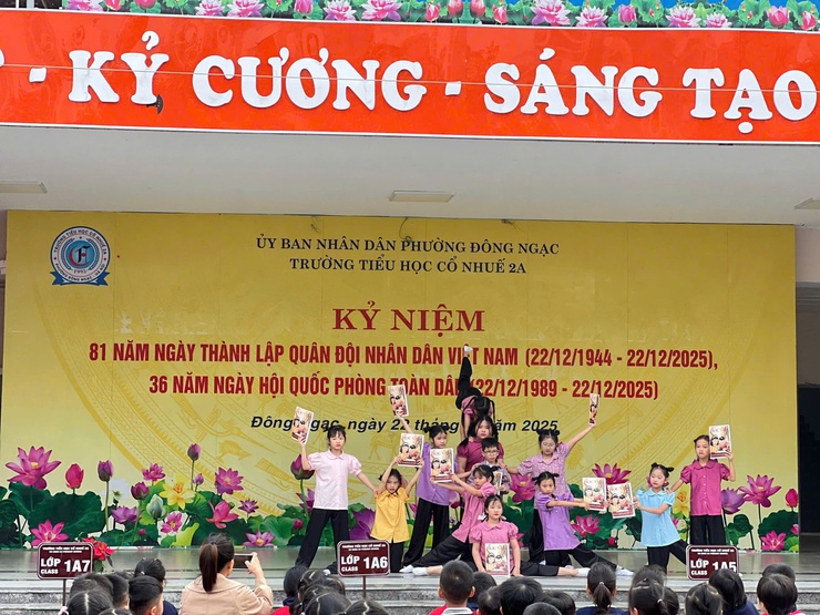 TRƯỜNG TIỂU HỌC CỔ NHUẾ 2A TỔ CHỨC CHƯƠNG TRÌNH GIAO LƯU KỶ NIỆM 81 NĂM NGÀY THÀNH LẬP QUÂN ĐỘI NHÂN DÂN VIỆT NAM (22/12/1944 – 22/12/2025)- Ảnh 4.
