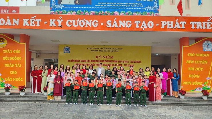 TRƯỜNG TIỂU HỌC CỔ NHUẾ 2A TỔ CHỨC CHƯƠNG TRÌNH GIAO LƯU KỶ NIỆM 81 NĂM NGÀY THÀNH LẬP QUÂN ĐỘI NHÂN DÂN VIỆT NAM (22/12/1944 – 22/12/2025)- Ảnh 8.