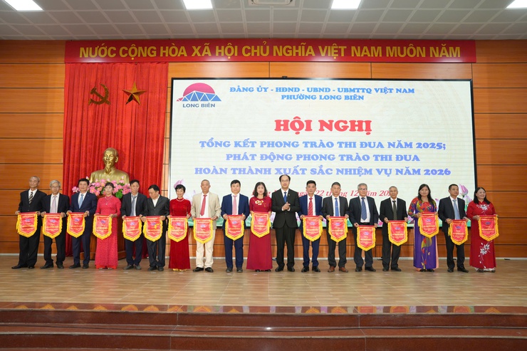 Phường Long Biên tổng kết phong trào thi đua năm 2025, phát động phong trào thi đua năm 2026- Ảnh 9.