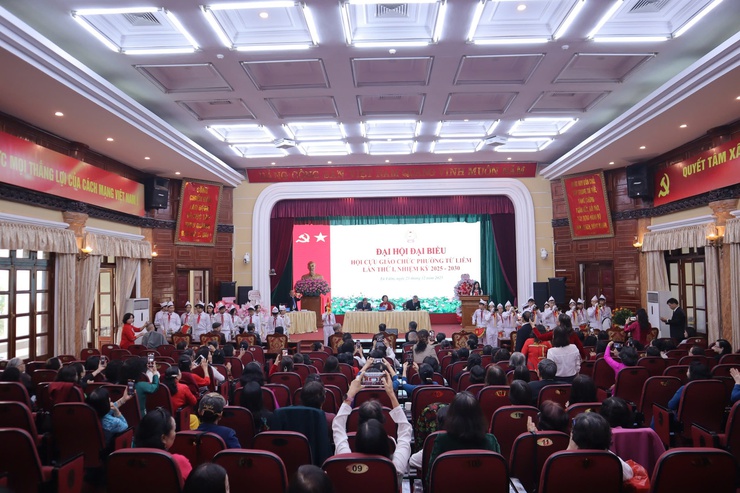 Đại hội Đại biểu Hội Cựu giáo chức phường Từ Liêm
lần thứ I, nhiệm kỳ 2025 - 2030.
- Ảnh 1.