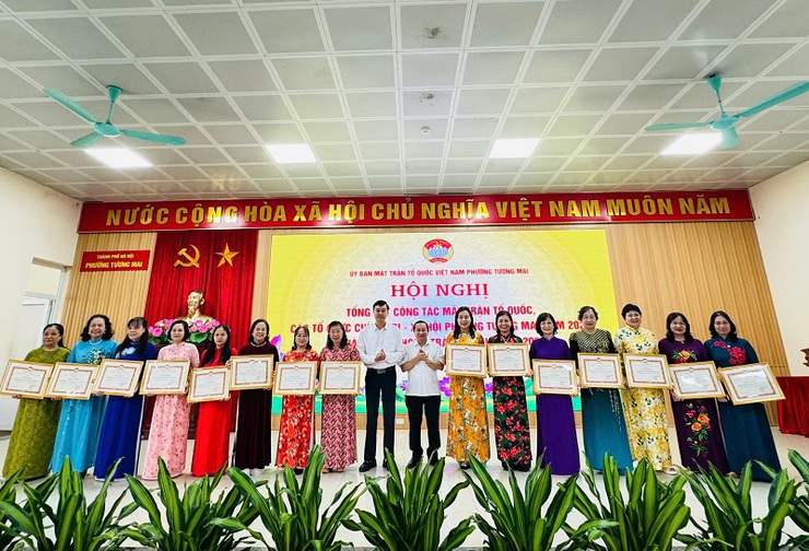 Ủy ban MTTQ Việt Nam phường Tương Mai và Các tổ chức chính trị - Xã hội phường tổ chức thành công Hội nghị tổng kết công tác năm 2025 và Phát động thi đua năm 2026- Ảnh 3.