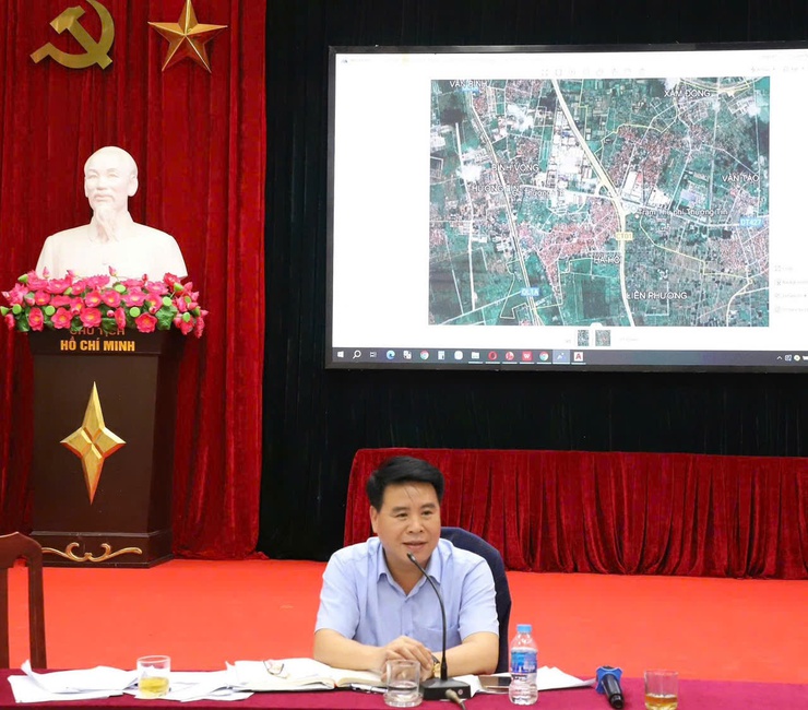 Hội nghị triển khai công tác chuẩn bị giải phóng mặt bằng xây dựng khu đô thị thể thao Olympic (phân khu C) trên địa bàn xã Hồng Vân - Ảnh 10.