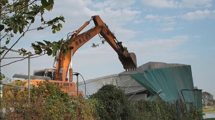 Xã Tây Phương tổ chức cưỡng chế thu hồi đất và cưỡng chế kiểm đếm bắt buộc dự án Cụm công nghiệp làng nghề Hữu Bằng (đợt 2)- Ảnh 5.