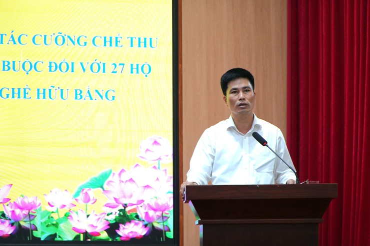 Đồng chí Trần Văn Hòa – Phó Trưởng phòng Kinh tế triển khai kế hoạch tại hội nghị