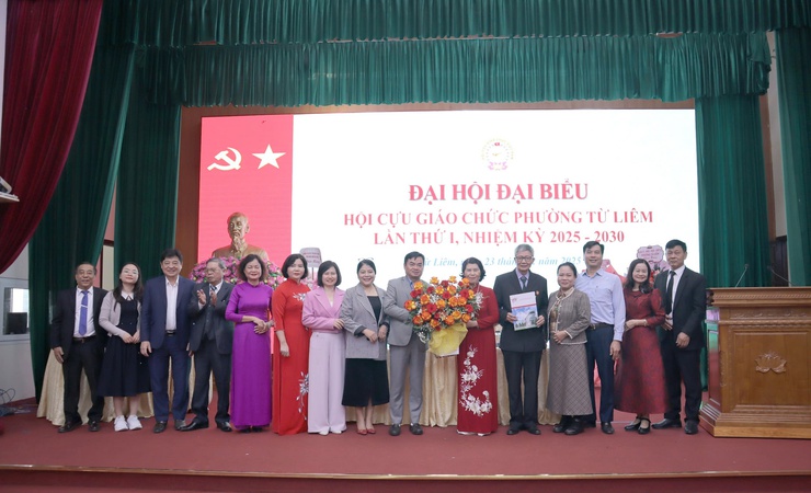 Đại hội Đại biểu Hội Cựu giáo chức phường Từ Liêm
lần thứ I, nhiệm kỳ 2025 - 2030.
- Ảnh 9.