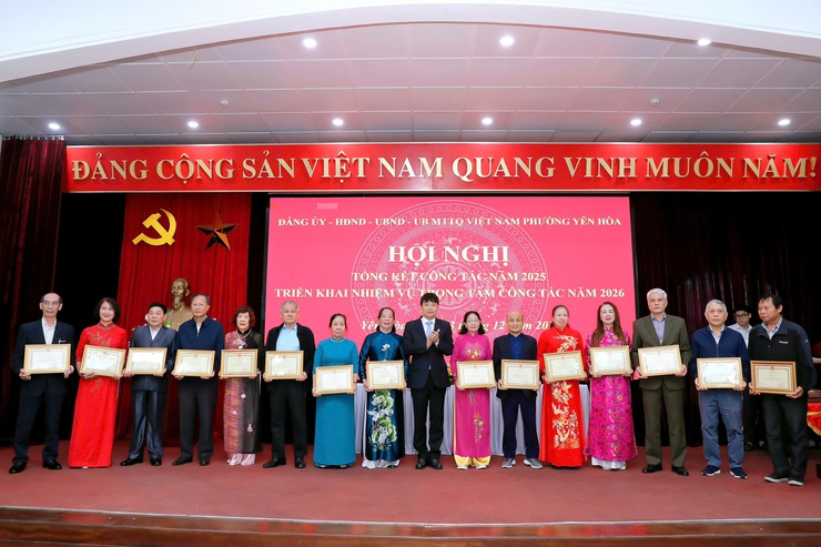 Phường Yên Hòa tổ chức Hội nghị tổng kết công tác năm 2025 và triển khai nhiệm vụ trọng tâm năm 2026- Ảnh 8.