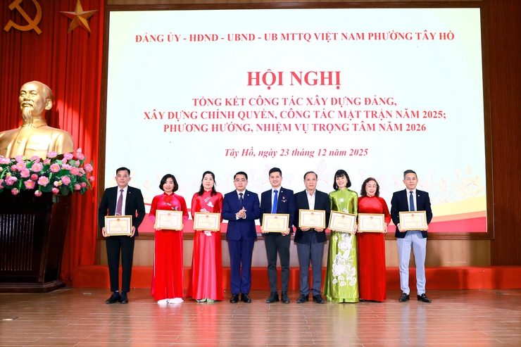 Phường Tây Hồ: Kết quả bước đầu trong năm đầu vận hành mô hình chính quyền địa phương hai cấp- Ảnh 8.