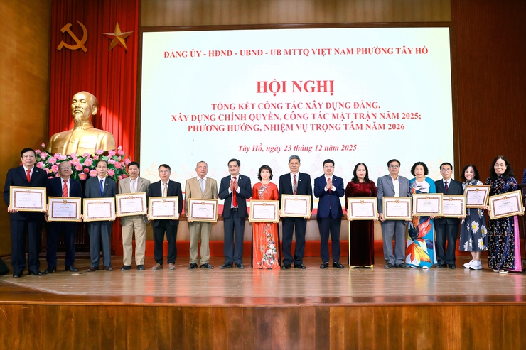 Phường Tây Hồ: Kết quả bước đầu trong năm đầu vận hành mô hình chính quyền địa phương hai cấp- Ảnh 9.