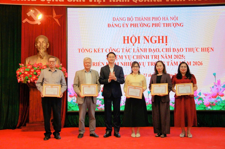 Phường Phú Thượng tổ chức Hội nghị tổng kết công tác lãnh đạo, chỉ đạo thực hiện nhiệm vụ chính trị năm 2025; triển khai nhiệm vụ trọng tâm năm 2026- Ảnh 6.