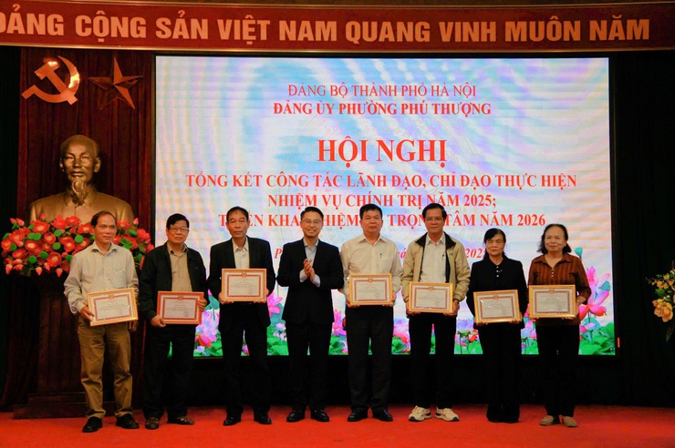 Phường Phú Thượng tổ chức Hội nghị tổng kết công tác lãnh đạo, chỉ đạo thực hiện nhiệm vụ chính trị năm 2025; triển khai nhiệm vụ trọng tâm năm 2026- Ảnh 9.
