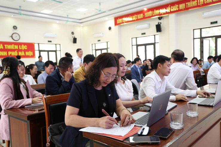 Đảng ủy xã Thiên Lộc tổ chức lớp bồi dưỡng kiến thức Quản trị hiệu suất và kỹ năng đánh giá kết quả thực hiện nhiệm vụ KPIs cho cán bộ, công chức, viên chức xã.- Ảnh 6.