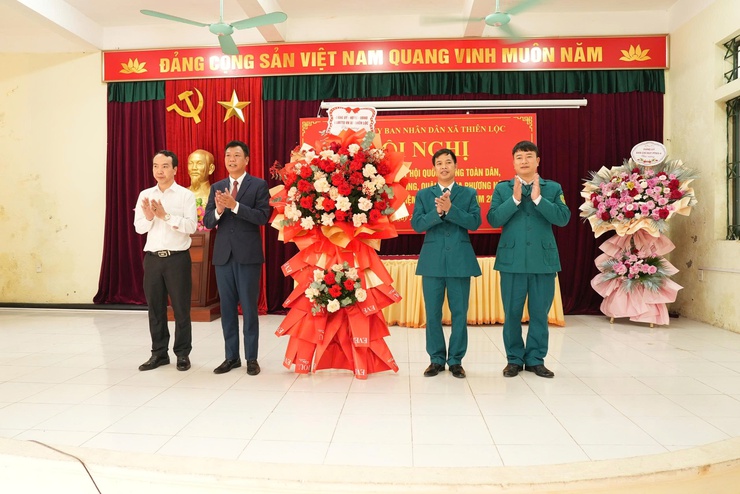 Xã Thiên Lộc tổ chức Lễ kỷ niệm 36 năm ngày hội Quốc phòng toàn dân và tổng kết công tác Quốc phòng, Quân sự địa phương năm 2025- Ảnh 3.