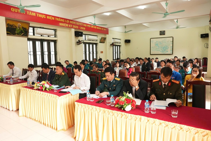 Xã Thiên Lộc tổ chức Lễ kỷ niệm 36 năm ngày hội Quốc phòng toàn dân và tổng kết công tác Quốc phòng, Quân sự địa phương năm 2025- Ảnh 2.