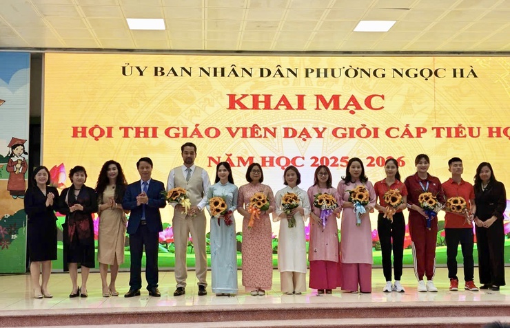 Khai mạc Hội thi Giáo viên dạy giỏi cấp Tiểu học năm học 2025 - 2026- Ảnh 2.
