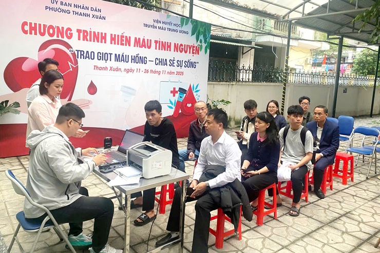 Phường Thanh Xuân đạt kết quả cao trong phong trào hiến máu tình nguyện năm 2025- Ảnh 4.