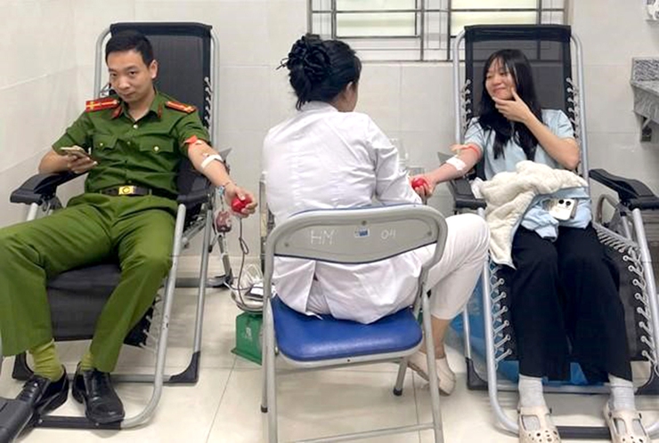 Phường Thanh Xuân đạt kết quả cao trong phong trào hiến máu tình nguyện năm 2025- Ảnh 5.