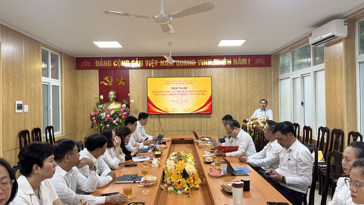 Đảng ủy các cơ quan Đảng phường Phúc Lợi tổng kết công tác Đảng năm 2025, triển khai nhiệm vụ năm 2026 - Ảnh 4.