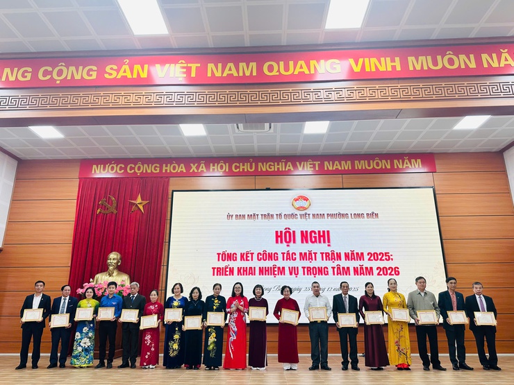 HỘI NGHỊ TỔNG KẾT CÔNG TÁC MẶT TRẬN NĂM 2025; TRIỂN KHAI NHIỆM VỤ TRỌNG TÂM NĂM 2026- Ảnh 8.