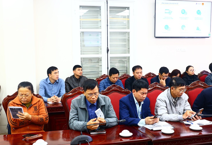 Thạch Thất: Hướng dẫn tạo và sử dụng chứng thư chữ ký số công cộng SmartCA trên ứng dụng VNeID- Ảnh 7.