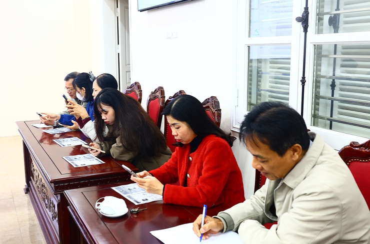 Thạch Thất: Hướng dẫn tạo và sử dụng chứng thư chữ ký số công cộng SmartCA trên ứng dụng VNeID- Ảnh 2.