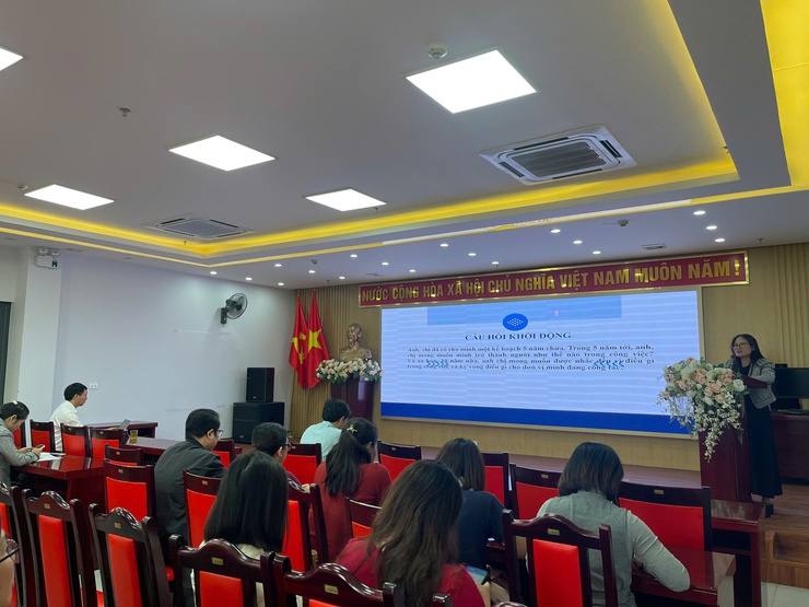 Phường Giảng Võ: Nâng cao năng lực chuyên môn, đẩy mạnh công tác Cải cách hành chính năm 2025- Ảnh 1.