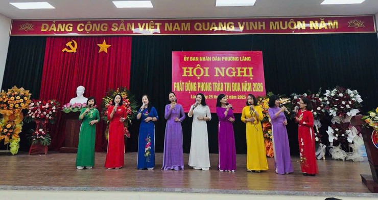 PHƯỜNG LÁNG TỔ CHỨC HỘI NGHỊ PHÁT ĐỘNG PHONG TRÀO THI ĐUA YÊU NƯỚC NĂM 2026 - Ảnh 6.